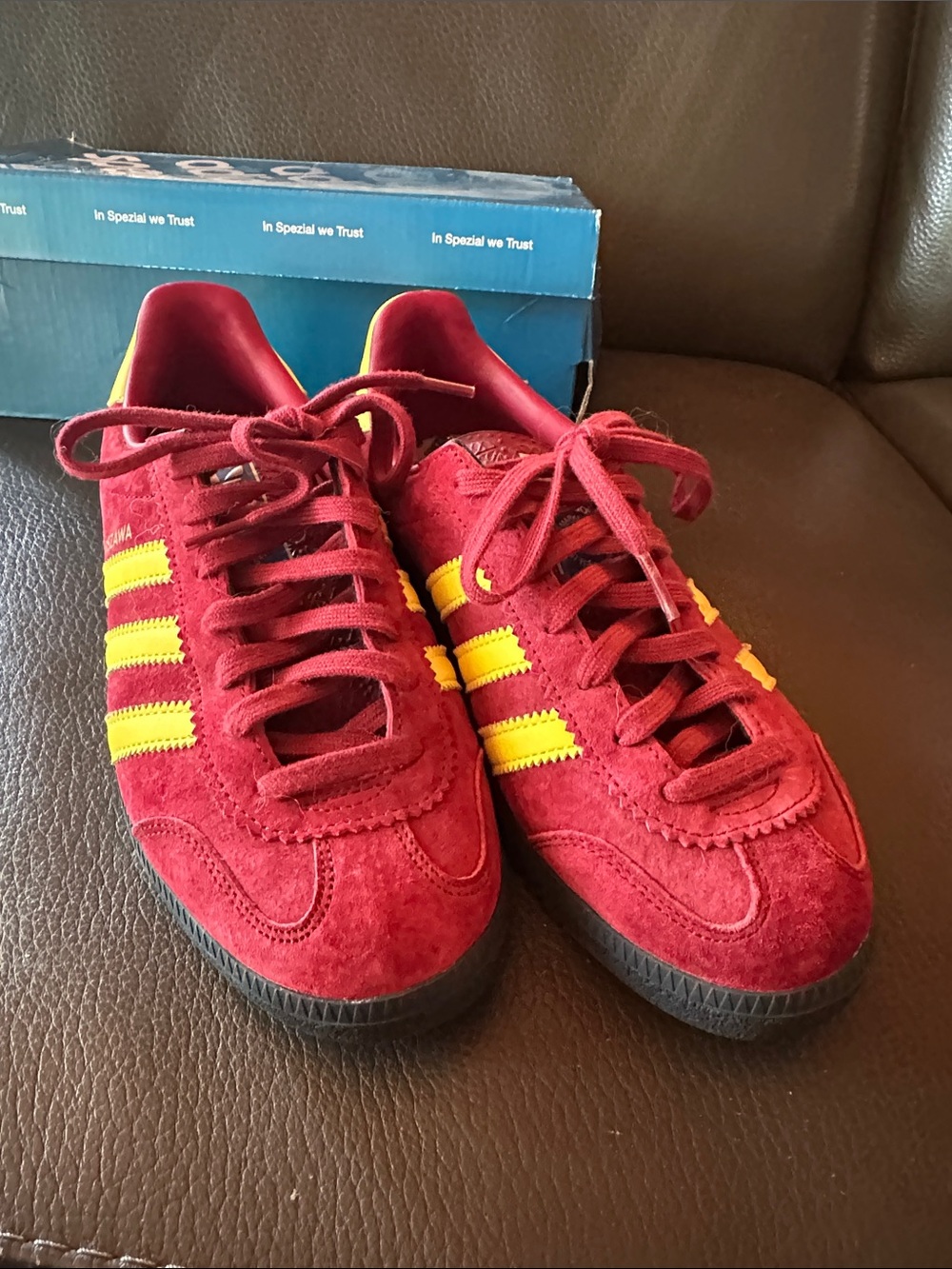 adidas Men’s Warszawa Suede Sneakers in Burgundy with Yellow Stripes - Picture 5 of 6